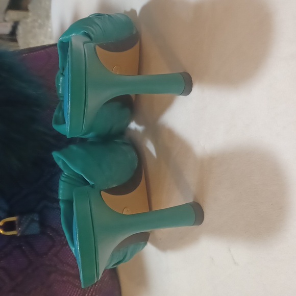 ZARA BRIGHT APPLE GREEN LEATHER KITTEN HEEL MULES SZ.39 - Picture 7 of 9